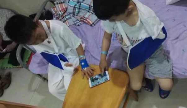 王者光荣小学生怎么玩最厉害,王者光荣小学生打出的王者操作