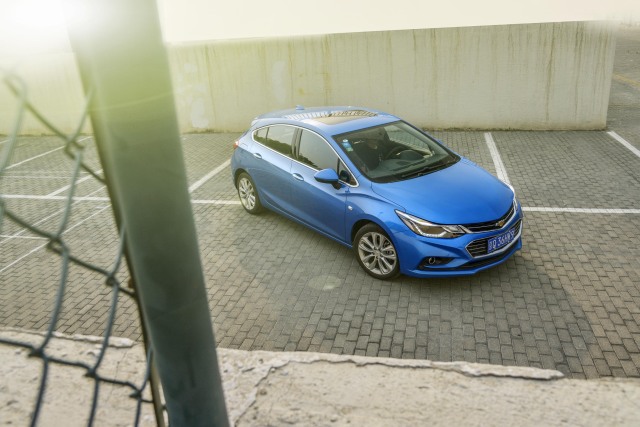 雪佛兰科鲁兹16款1.5t两厢,2013款15年雪佛兰科鲁兹两厢