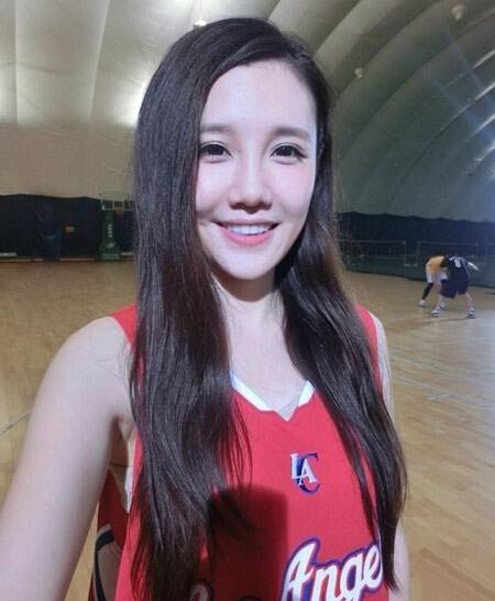 四位女主持人哪位最漂亮,体育最漂亮女主持人