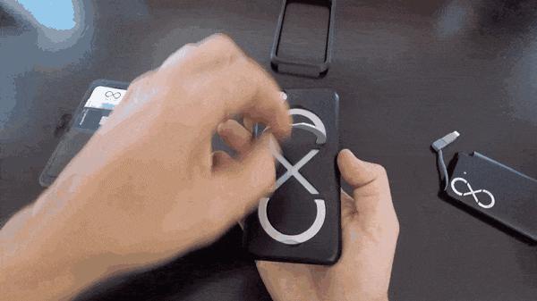 这个带8的手机壳老板估计是个中国人