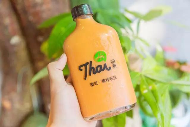 泰式奶茶有股独特的香味,泰式奶茶店里卖得最好的一款奶茶