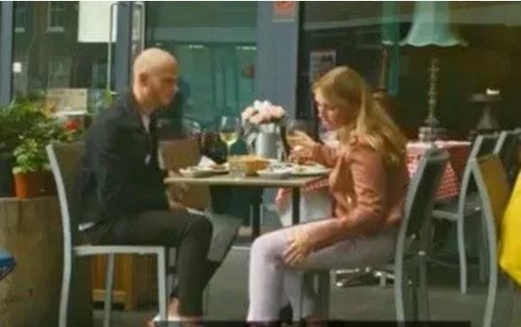 “女为悦己者容”绝对是千年*局骗**，新加坡妹纸中招了吗？