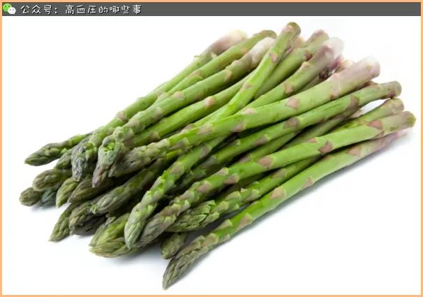 芦笋泡水喝有降血压的功效吗,芦笋搭这三菜吃降血压清洁血管