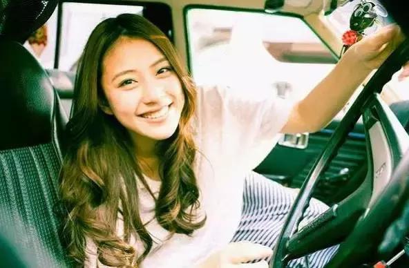 日本萌妹买了一款中国制造的LED假睫毛，竟引发代购热潮！