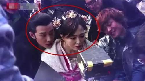 唐嫣罗晋疑情变？“两小无猜”终究分道扬镳？一张照片告诉你答案