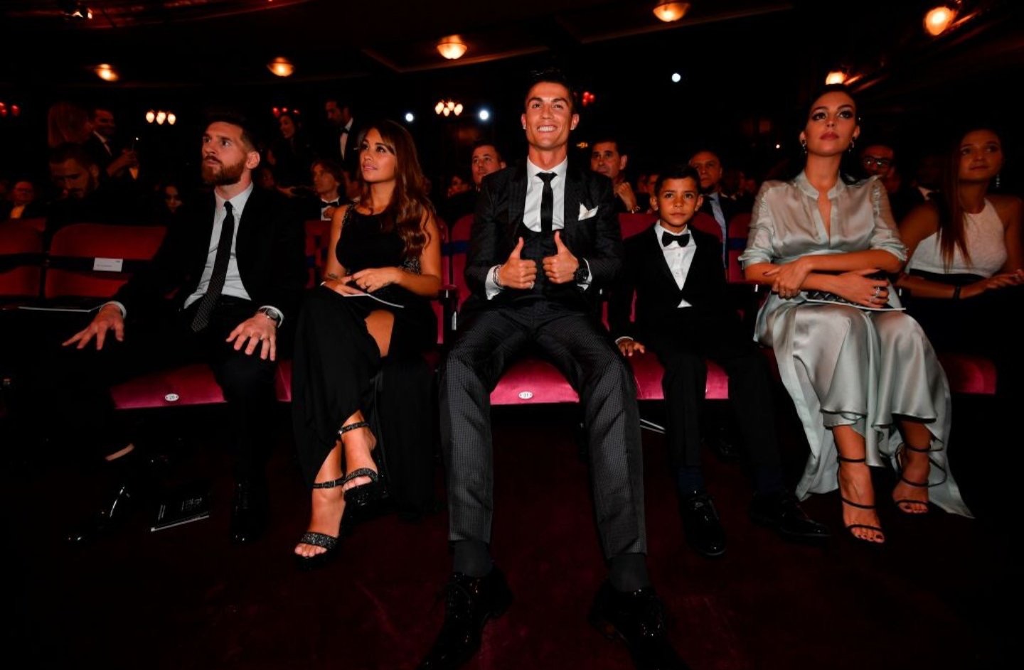 2014金球典礼梅西内马尔,2017fifa颁奖典礼c罗