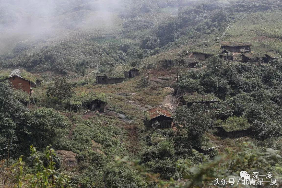 「看见」泥坑里的“鹿晗”和吃土豆的孩子：80张图，读懂中国脱贫