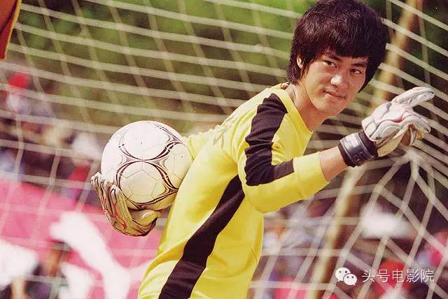 从星仔到星爷小人物的辛酸,从星仔到星爷蜕变