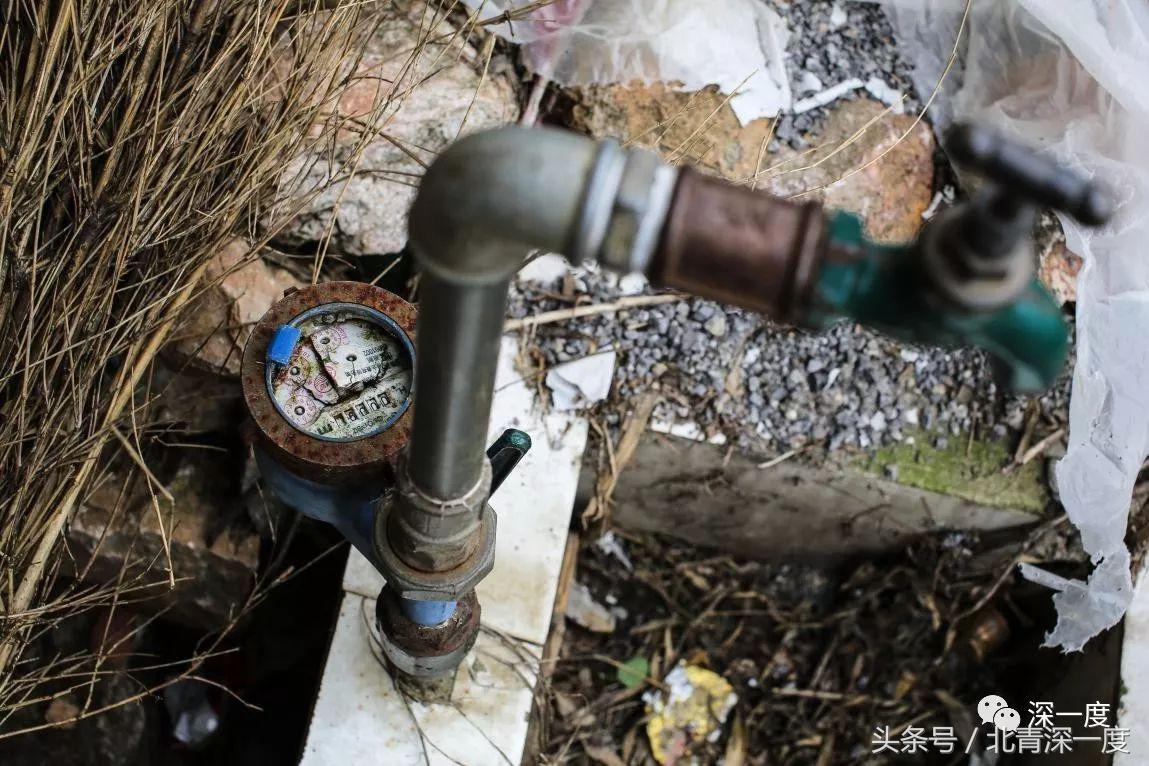 「看见」泥坑里的“鹿晗”和吃土豆的孩子：80张图，读懂中国脱贫