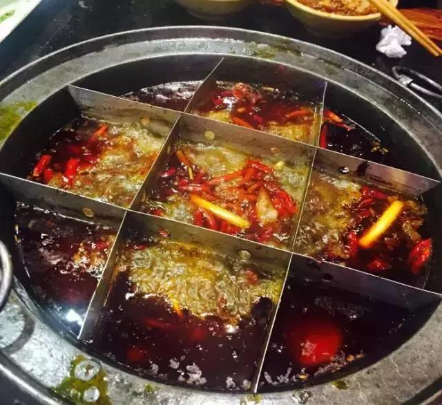 大连有一家特别的火锅店,大连适合去吃的平价火锅店