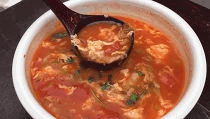 老顾客一直追寻的12年烤串老店,这家烤串生意如此火爆