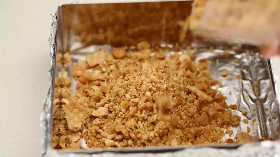 家庭蛋糕最简单裱花做法,家庭蛋糕裱花最简单做法