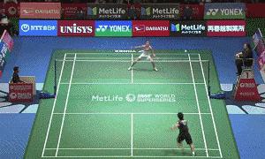 羽毛球单打比赛对手杀斜线怎么防,羽毛球双打封网封直线还是斜线