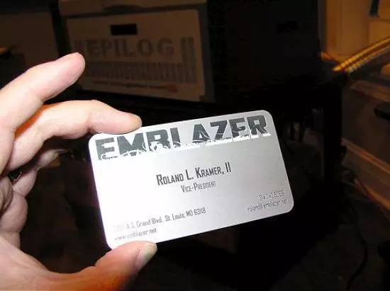 金属名片设计效果图,烫金创意名片设计