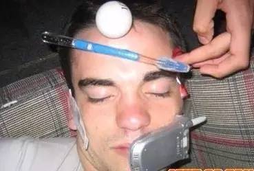 愚人节整蛊视频转发,愚人节整蛊秘籍