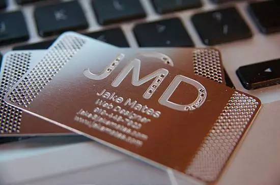 金属名片设计效果图,烫金创意名片设计