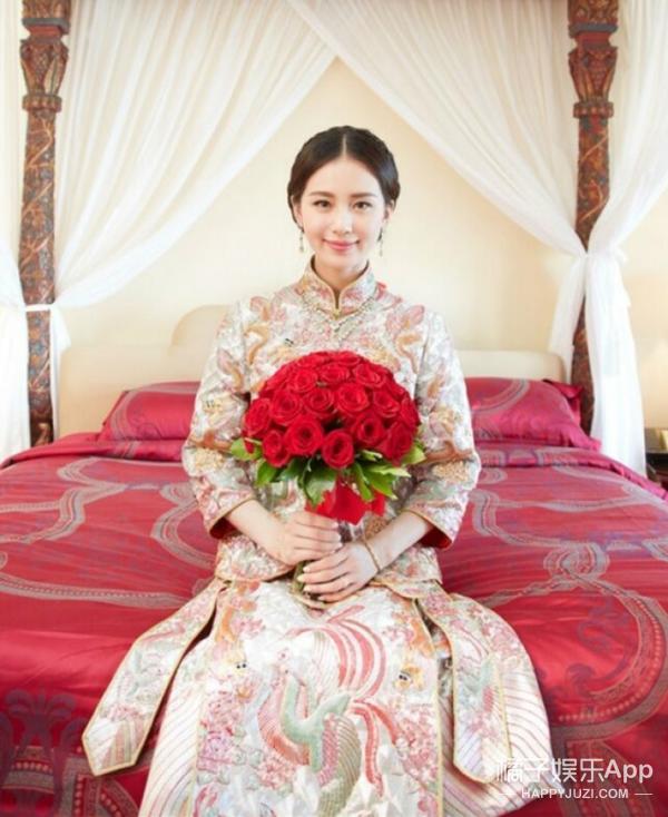 隆诗VS包包，两场在巴厘岛举办的婚礼，为什么评价差这么多？