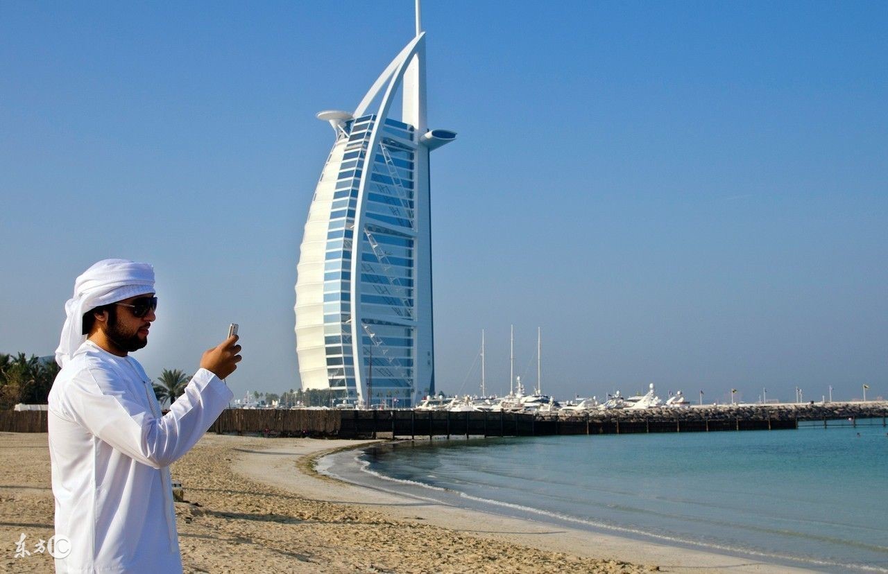 迪拜是靠石油致富吗,迪拜没有完全依赖石油吗