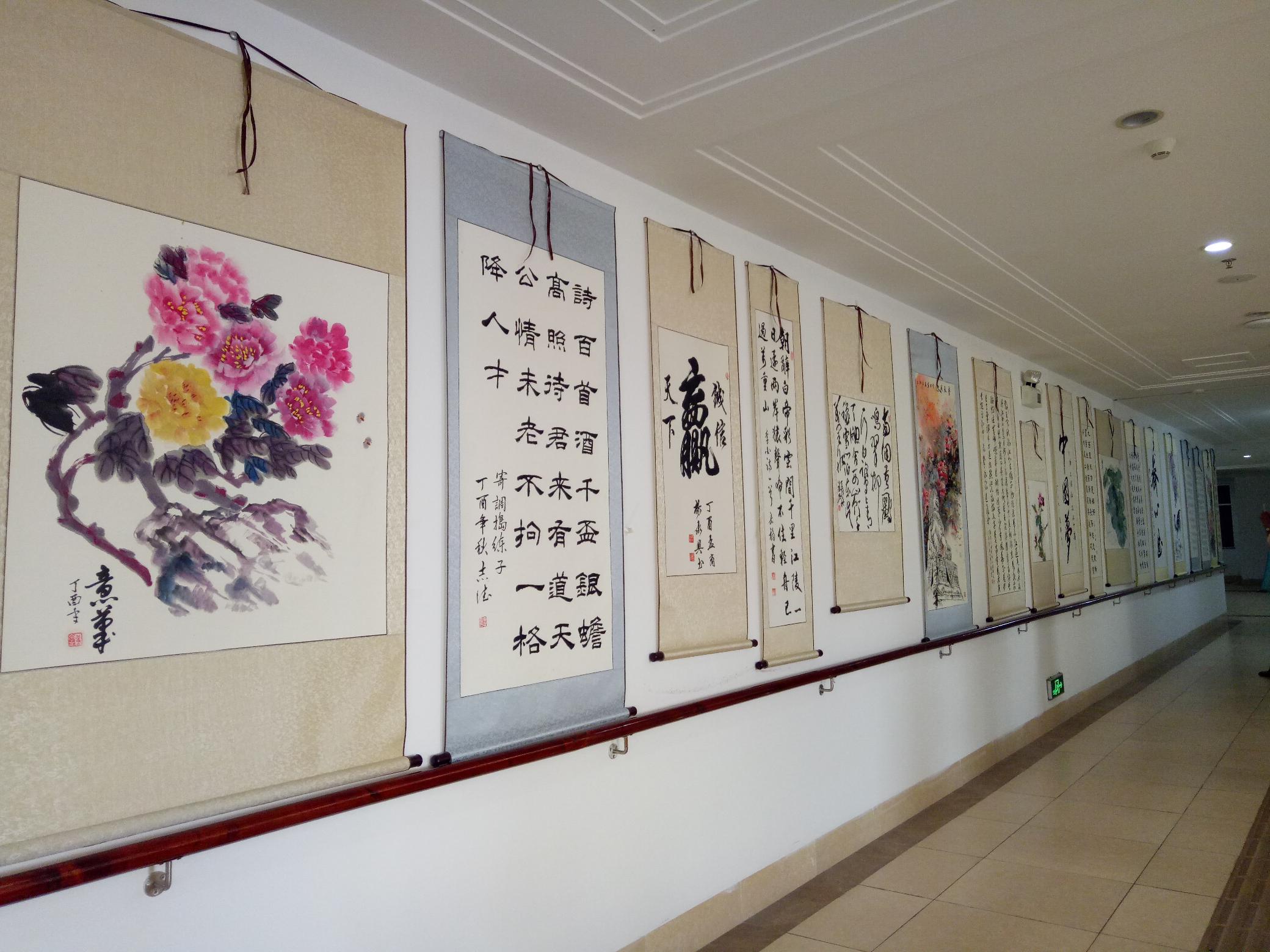 番禺｜笔墨寄情思，书画展赤心！听说桥南书画爱好者都来了这里