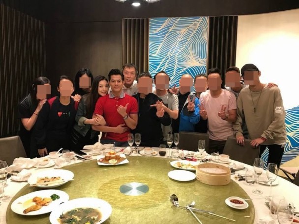 方媛御夫有术先替女儿买衣服，然后再秘选蛋糕帮郭富城开生日派对