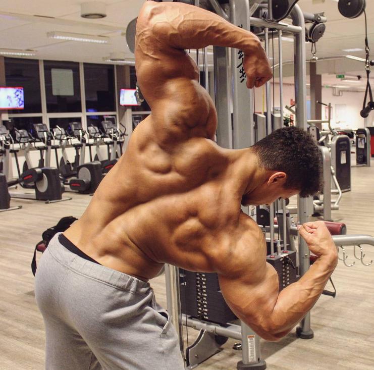 胸肌和背部这样练强度才能提升强度：8个动作绝对高强度强化胸背