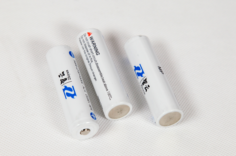 云鹤2微单稳定器教程,智云鹤2三轴稳定器评测