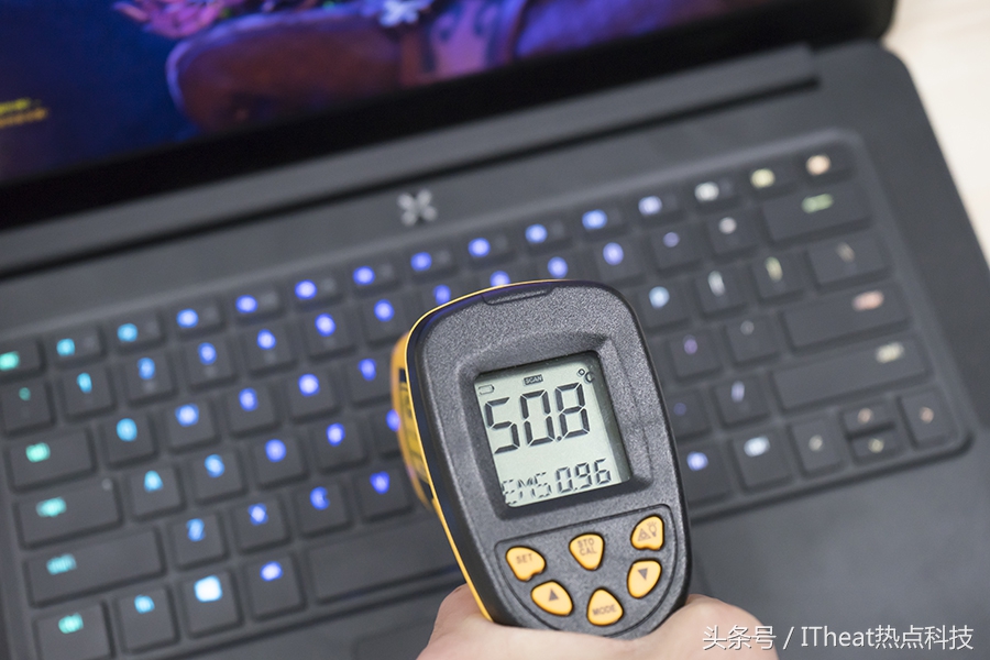 雷蛇灵刃轻薄游戏本,雷蛇新款灵刃游戏本