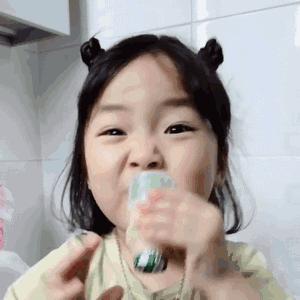 不想努力了权律二萌娃系列表情包,权律二和兔子公主