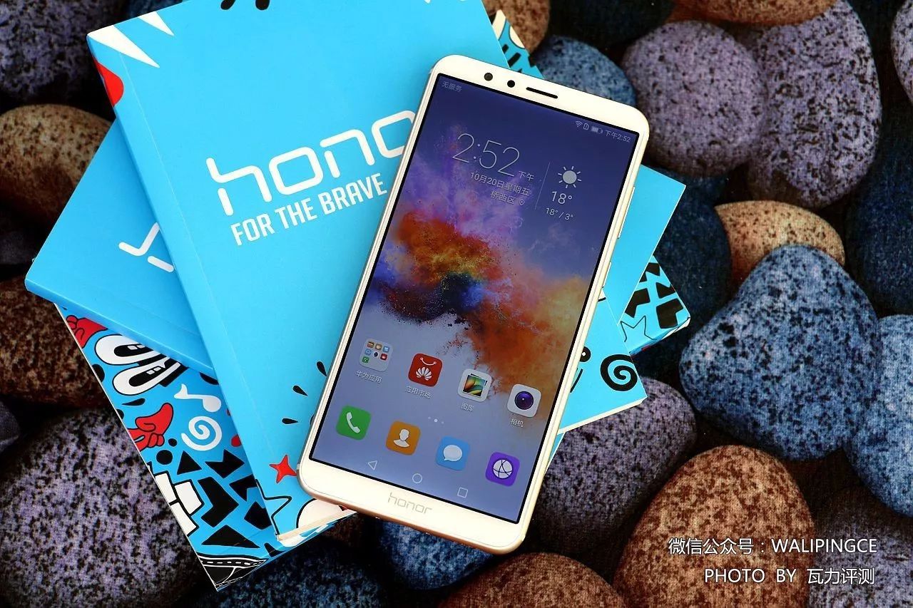 光荣play5和光荣畅玩7x哪个好,光荣畅玩7x新机测评