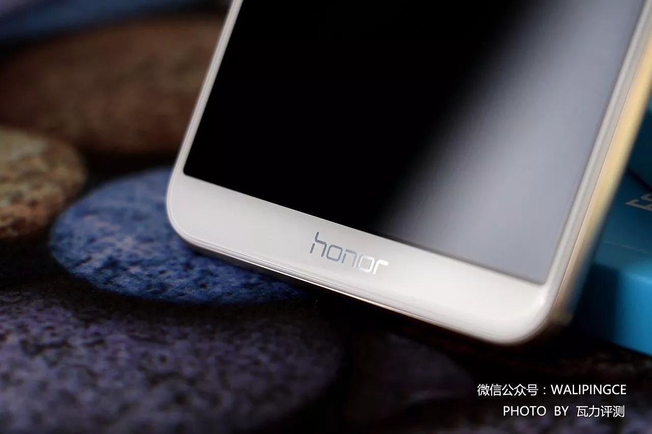 光荣play5和光荣畅玩7x哪个好,光荣畅玩7x新机测评