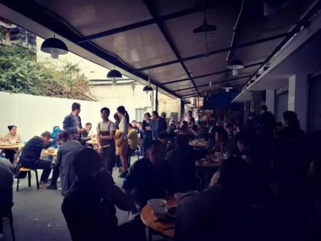 2个人30元就吃撑！这条街光看名字就能流口水！