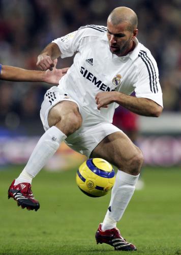 群星闪耀伯纳乌齐达内,闪耀伯纳乌终极之光