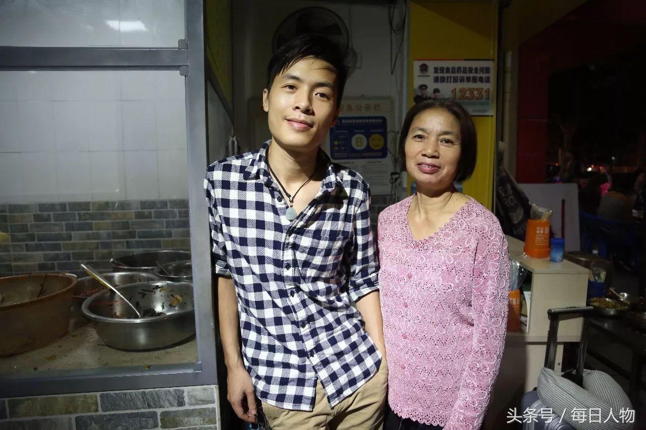 嗦一碗正宗柳州螺蛳粉,鲜香酸辣螺蛳粉柳州正宗