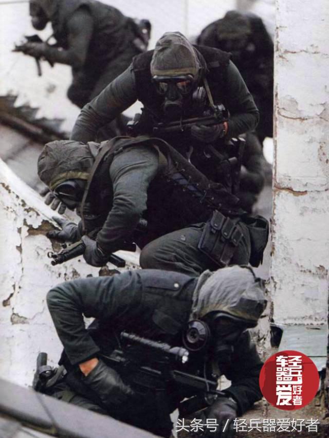 反恐行动战术小队套装,sas突击队装备