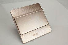 家用灯三个开关双控怎么接线,三控一灯卧室开关接线路图讲解