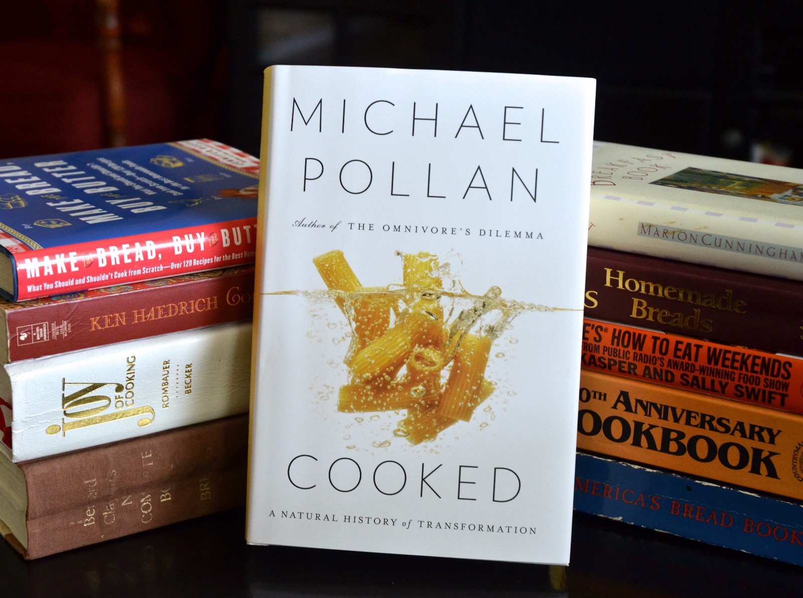 澳洲版终极吃货考验：把袋鼠、蜥蜴和鸸鹋当“路边餐”