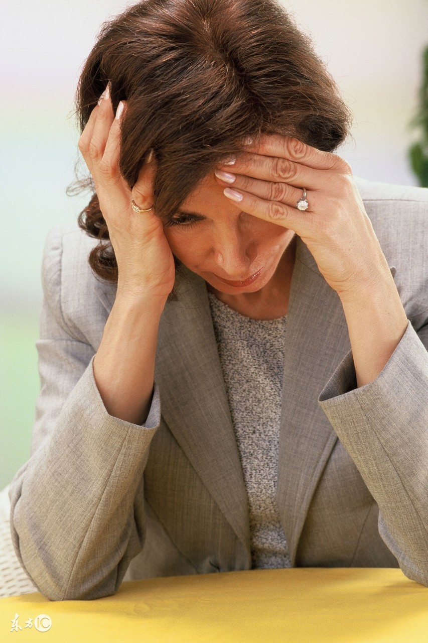 更年期什么症状自测,女人50岁更年期综合症有哪些症状