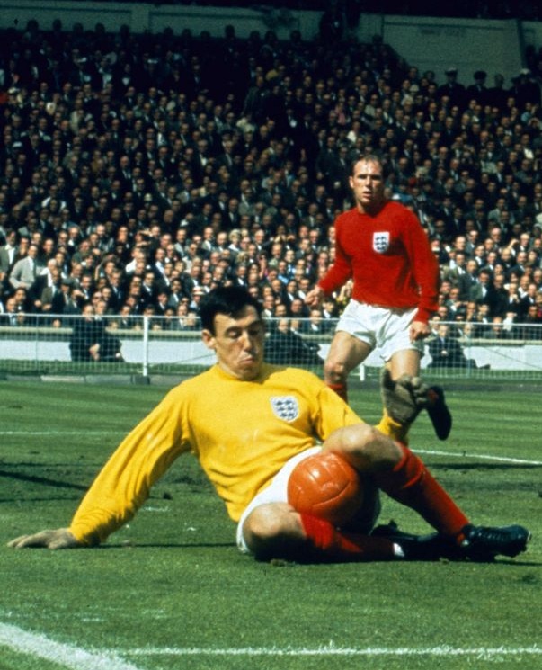 大不列颠历史阵容,贝克汉姆和吉格斯谁水平高