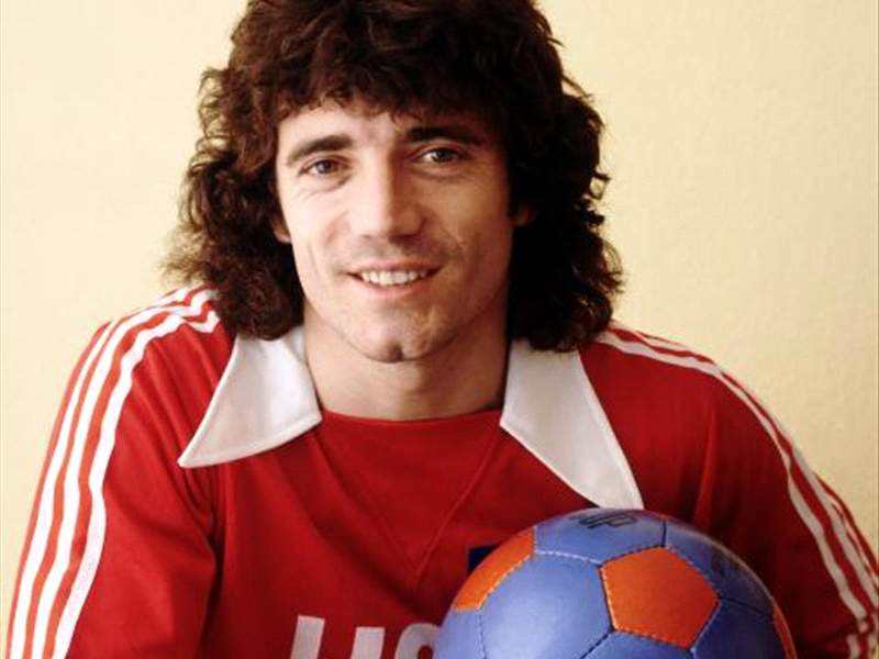 大不列颠历史阵容,贝克汉姆和吉格斯谁水平高