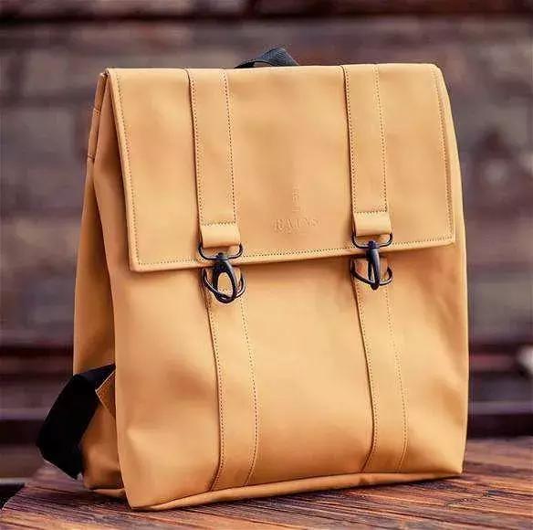 “双十一”不仅是女生专利，这10只设计师男包推荐给你！