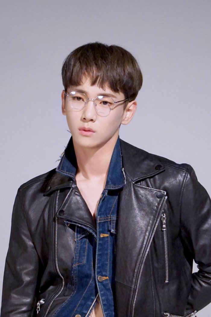 穿女装！花光存款！这样的爱豆你能接受吗？