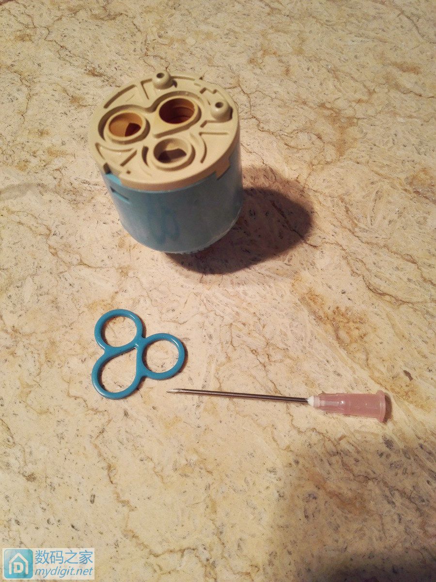 淋浴阀芯漏水怎么修视频,淋浴花洒阀芯漏水如何维修