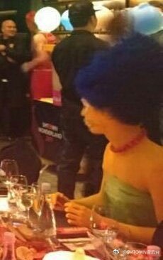 穿女装！花光存款！这样的爱豆你能接受吗？