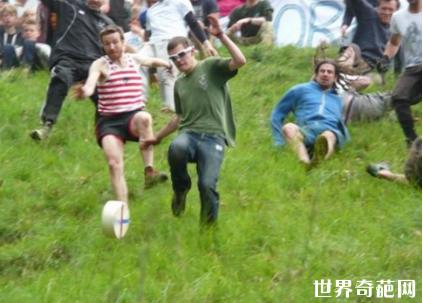 世界三大身体对抗体育项目,世界各地的奇葩体育比赛