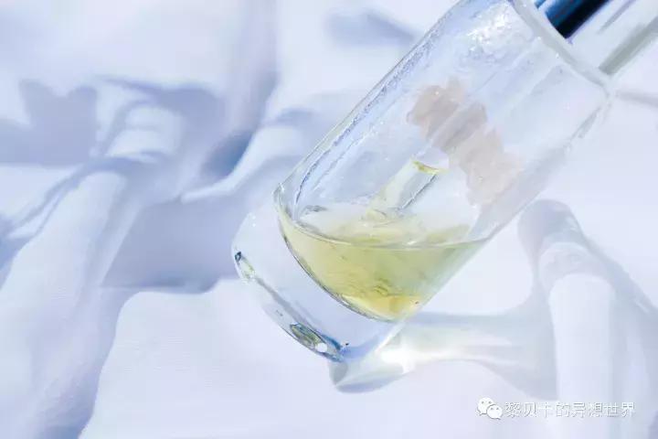 精华油如何使用效果最好,精华油怎么用才正确