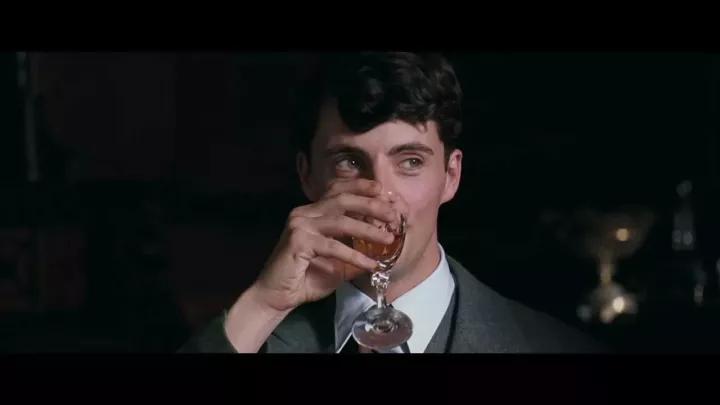 卖最贵的口红、拍超棒的电影，TomFord就是油腻中年男的反义词