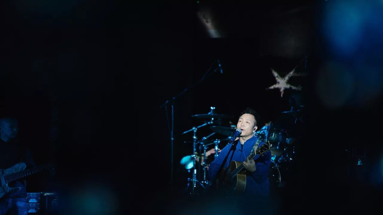 要说万圣节哪家强？这里可是连许巍都被吸引来一起“鬼”混了！