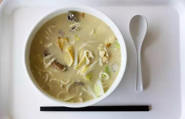 上海必吃榜第一名黄鱼面,上海50一碗的黄鱼面