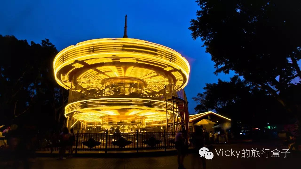 要说万圣节哪家强？这里可是连许巍都被吸引来一起“鬼”混了！