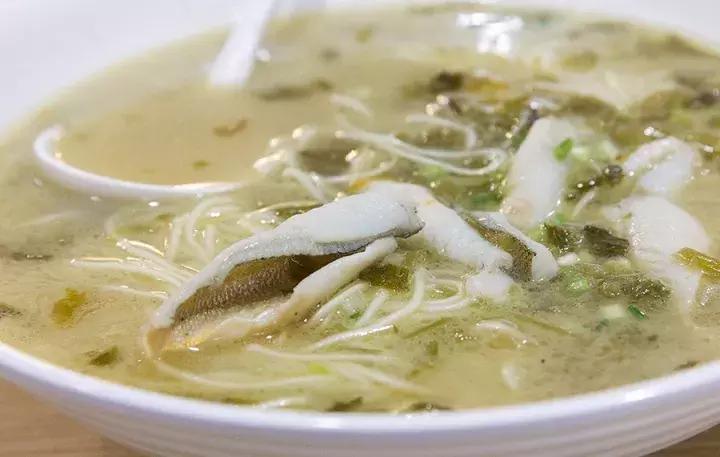 上海必吃榜第一名黄鱼面,上海50一碗的黄鱼面